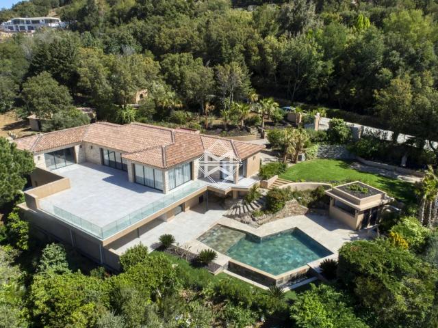 Villa vue mer dans un domaine fermé 352m² Grimaud