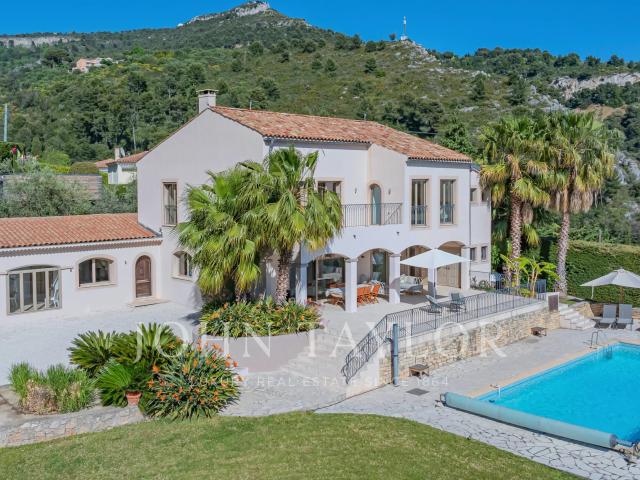 Villa vue mer – Jardin plat – Proche Monaco