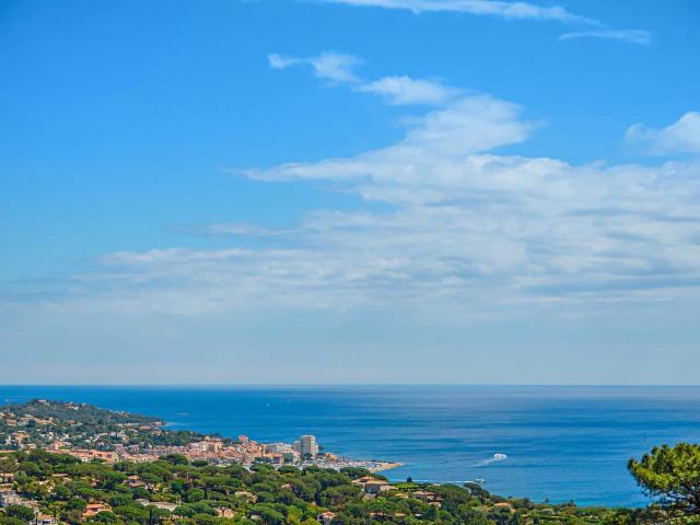 Villa vue mer panoramique à vendre à Beauvallon Bartole 260m² Grimaud