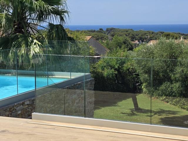VILLA VUE MER PANORAMIQUE PROCHE MER ET COMMERCES