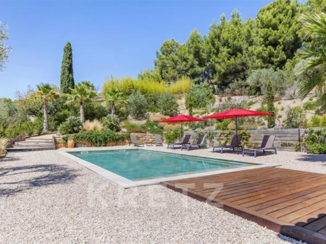 Villa vue mer proche Bandol
