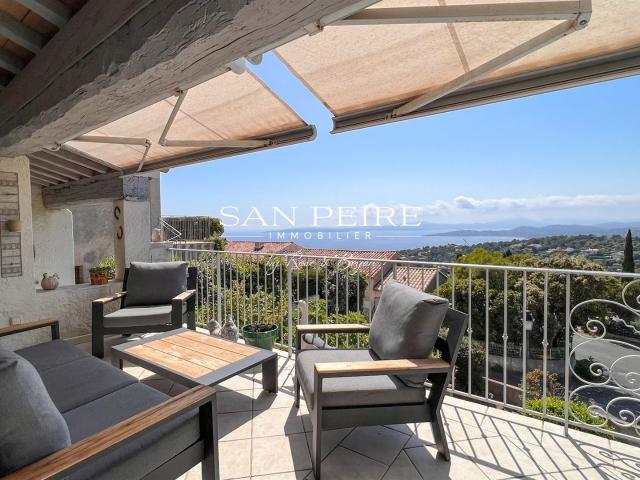 Villa vue mer sur le Golfe de Saint tropez 143m² Les Issambres