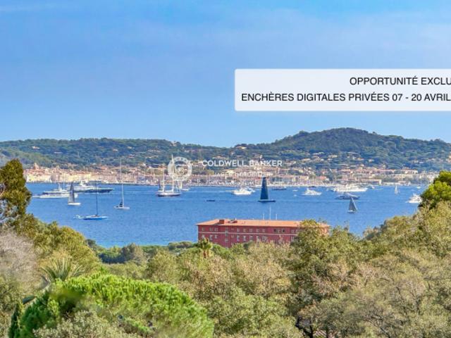 Villa vue mer 175m2 à rénover à Grimaud proposée en vente excl