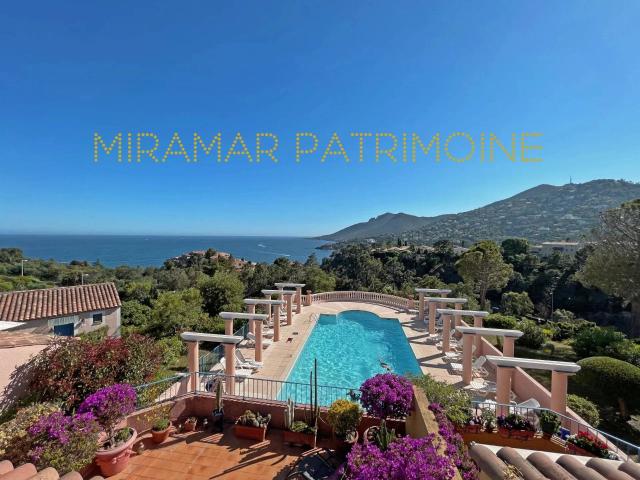 Villa vue mer 3 pièces. Garage