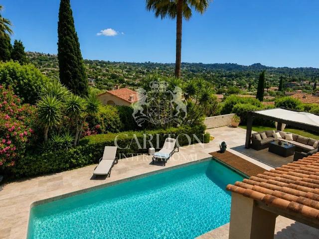 Villa vue Saint Paul de Vence et Mer 166m² La Colle sur Loup