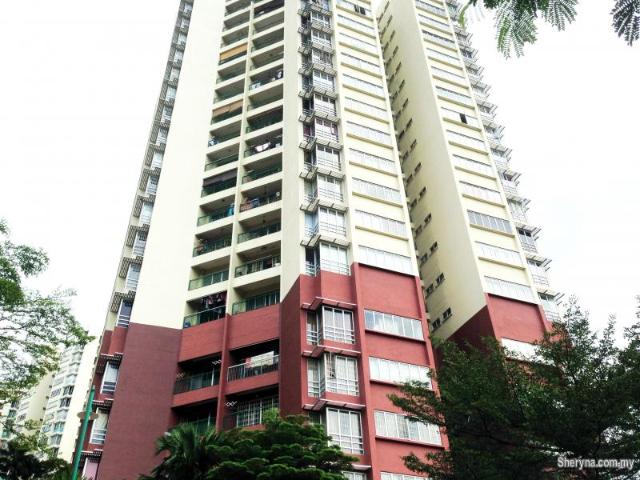 Villa Wangsamas, End Lot, Strategic