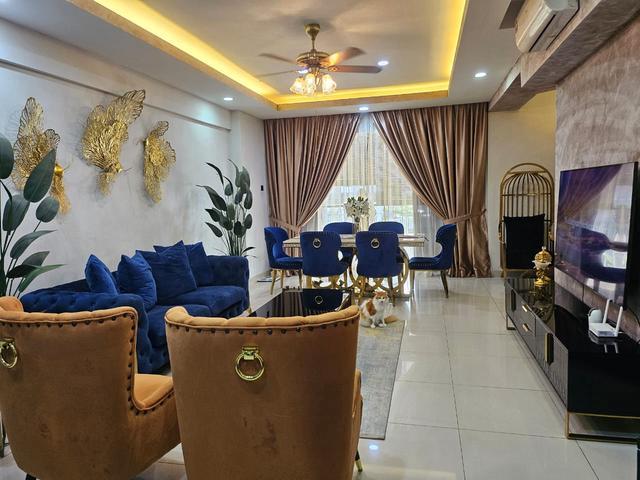 Villa Wangsamas nicely furnished walking distance to MRT for sale
