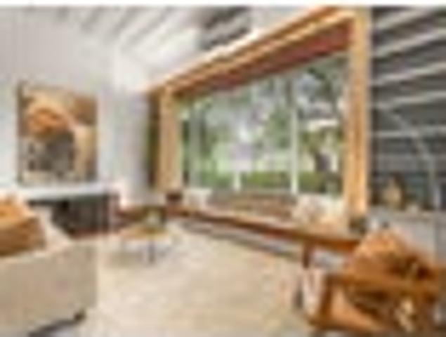 Villa with Mid Century Twist DGZ