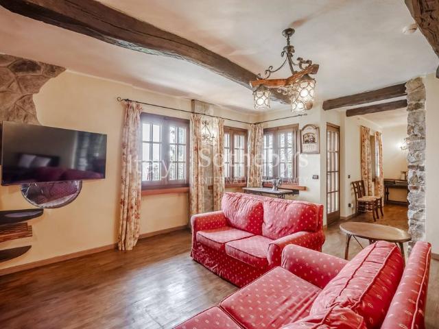Villa with garden and panoramic view