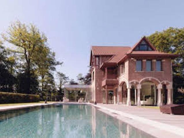 Villa with Pool