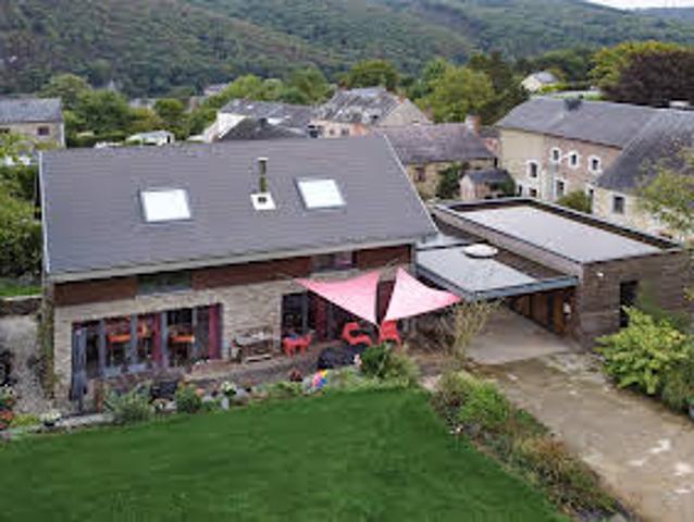 Villa with Pool and Garden