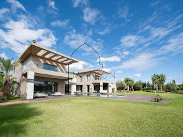 Villa with Pool and Garden
