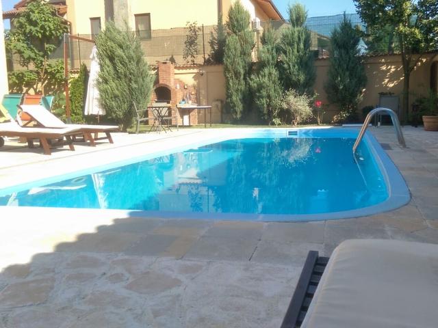 villa with pool, pipera area