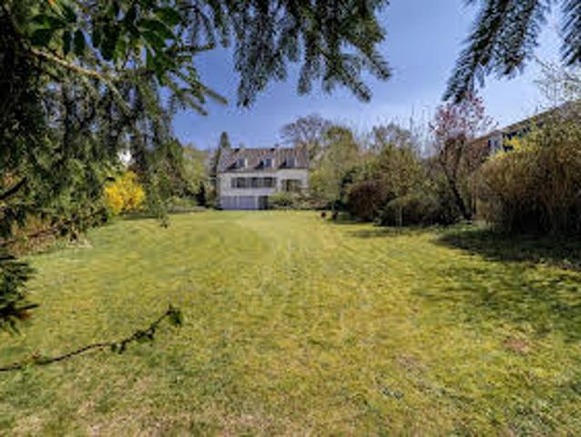 Villa with Terrace