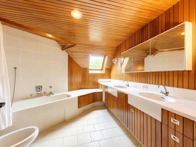 Villa with 14 rooms on sale in Jouxtens 880 m² | dreamo. Ch