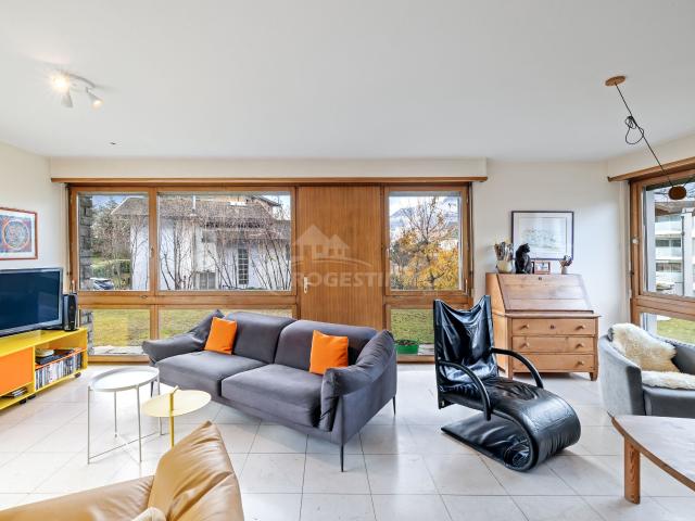 Villa with 18 rooms on sale in Centre 470 m² | dreamo. Ch