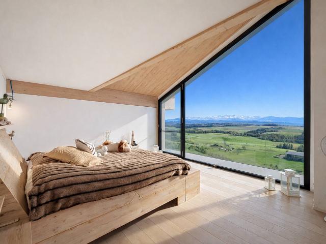 Villa with 10 rooms on sale in Clarmont 410 m² | dreamo. Ch
