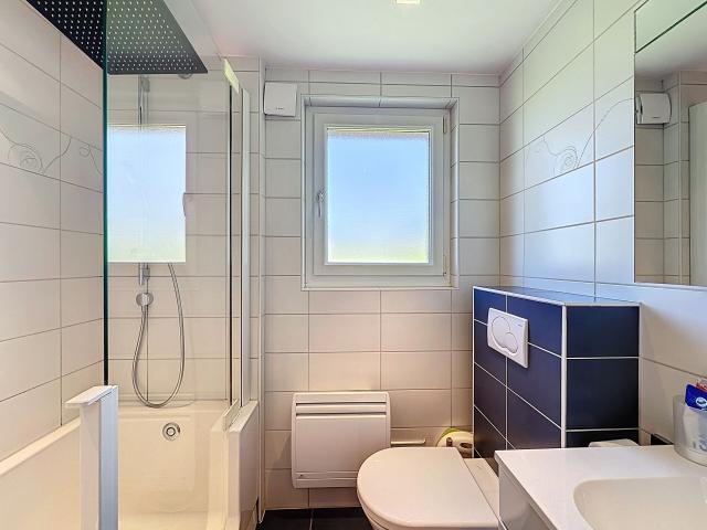 Villa with 10 rooms on sale in Quartier calme et résidentiel 253 m² | dreamo. Ch
