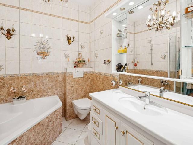 Villa with 10 rooms on sale in Villars Burquin 350 m² | dreamo. Ch