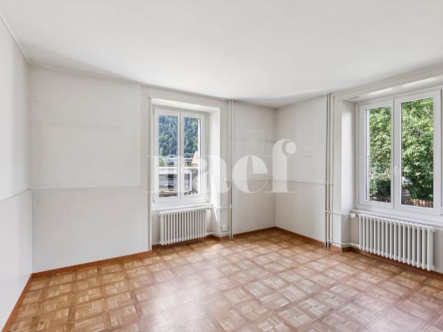 Villa with 10.5 rooms on sale in Val de Travers 300 m² | dreamo. Ch