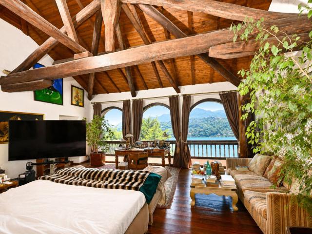 Villa with 11.5 rooms on sale in Cassina d'Agno 1 792 m² | dreamo. Ch