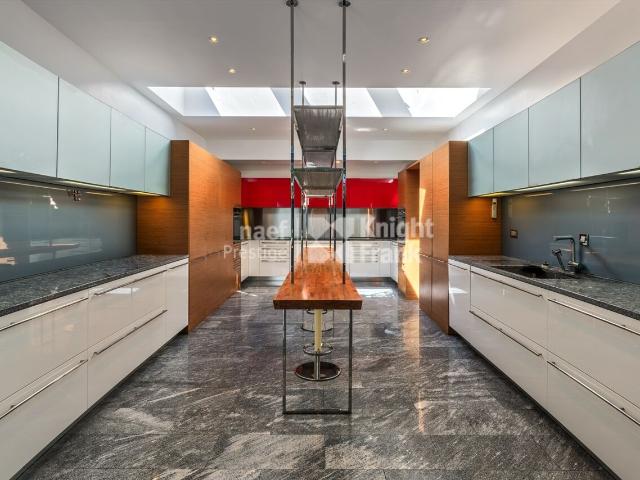 Villa with 12 rooms on sale in Thônex 385 m² | dreamo. Ch