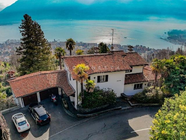 Villa with 12 rooms on sale in via Orselina 491 m² | dreamo. Ch
