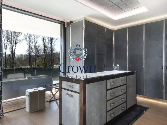 Villa with 20 rooms on sale in Mies 783 m² | dreamo. Ch