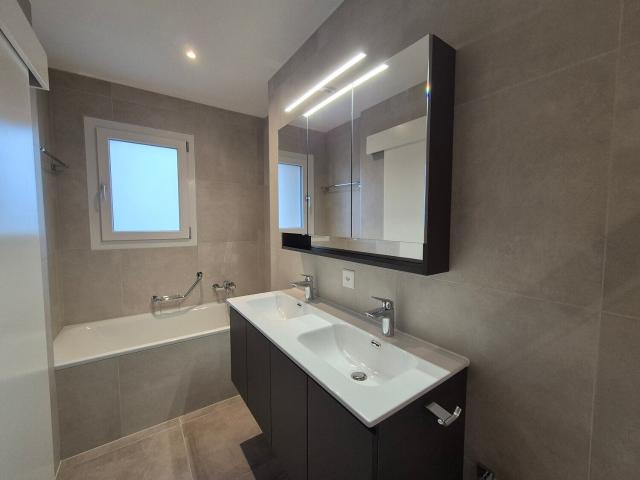 Villa with 4.5 rooms for rent in Rueyres St Laurent 122 m² | dreamo. Ch