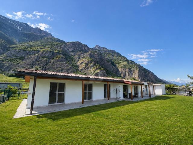 Villa with 4.5 rooms on sale in Fully 128 m² | dreamo. Ch