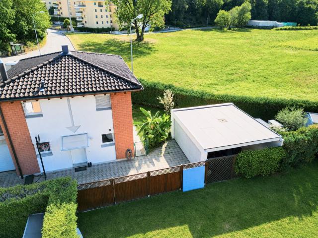 Villa with 4.5 rooms on sale in Porza 132 m² | dreamo. Ch
