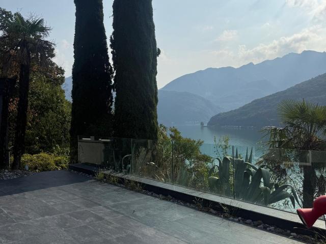 Villa with 4.5 rooms on sale in Vico Morcote 260 m² | dreamo. Ch