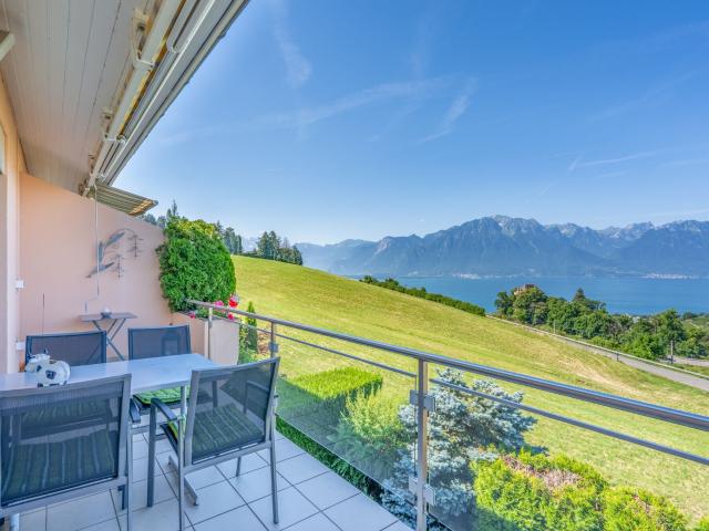 Villa with 5.5 rooms on sale in Montreux 140 m² | dreamo. Ch
