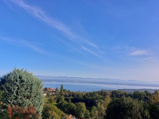 Villa with 5.5 rooms on sale in Corcelles NE 185 m² | dreamo. Ch