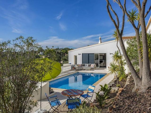 Villa with 5 rooms on sale in Boliqueime 300 m² | dreamo. Ch