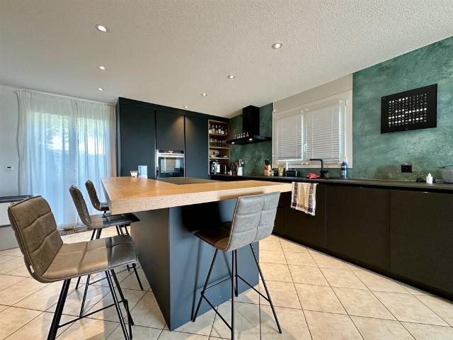 Villa with 6.5 rooms on sale in Apples 175 m² | dreamo. Ch