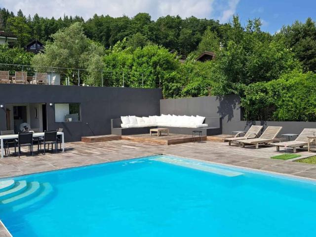 Villa with 6.5 rooms on sale in Genolier 250 m² | dreamo. Ch
