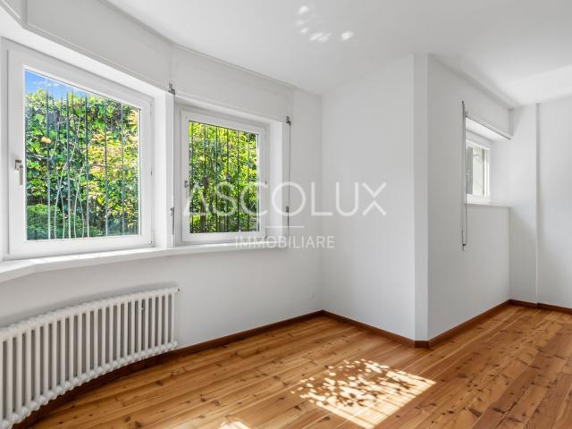 Villa with 6.5 rooms on sale in Lugano 185 m² | dreamo. Ch