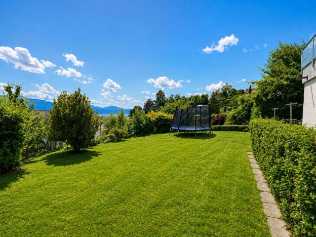 Villa with 6.5 rooms on sale in Lutry 234 m² | dreamo. Ch
