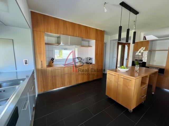 Villa with 6.5 rooms on sale in Lausanne 290 m² | dreamo. Ch