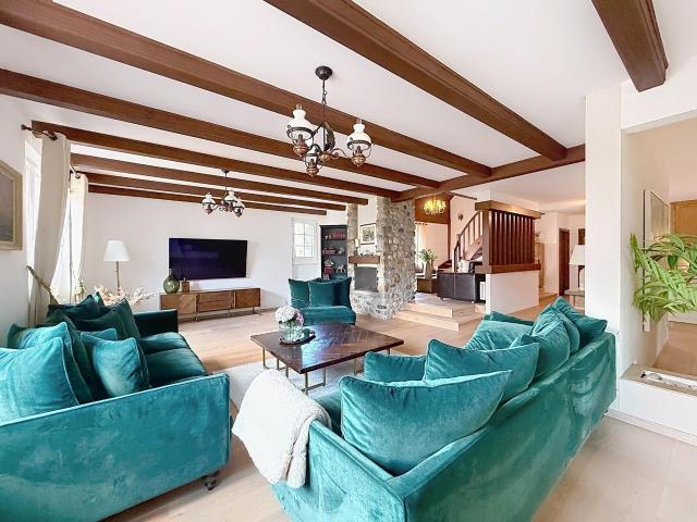 Villa with 6.5 rooms on sale in Payerne 330 m² | dreamo. Ch