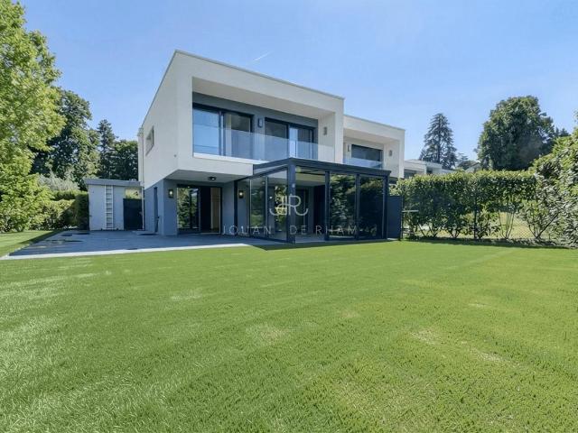 Villa with 6 rooms for rent in Anières 232 m² | dreamo. Ch