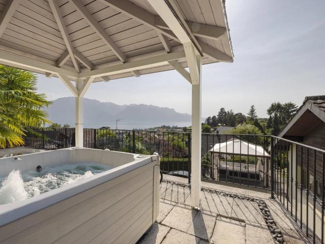 Villa with 6 rooms on sale in Blonay Saint Légier 220 m² | dreamo. Ch