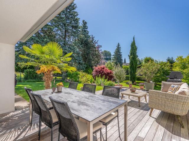 Villa with 7.5 rooms on sale in Le Mont sur Lausanne 220 m² | dreamo. Ch