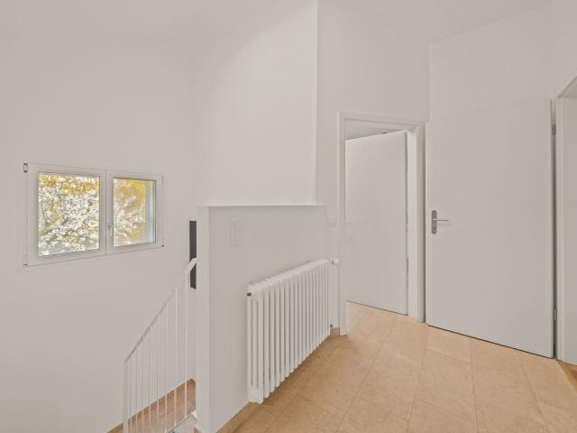 Villa with 7.5 rooms on sale in Penthalaz 220 m² | dreamo. Ch