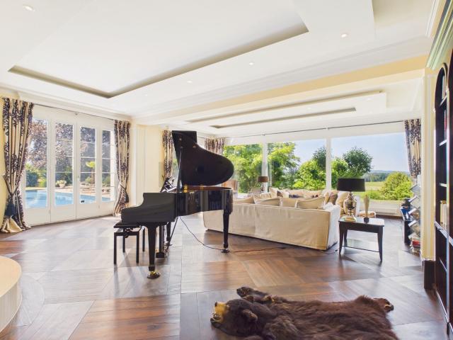 Villa with 7.5 rooms on sale in Tagelswangen 453 m² | dreamo. Ch