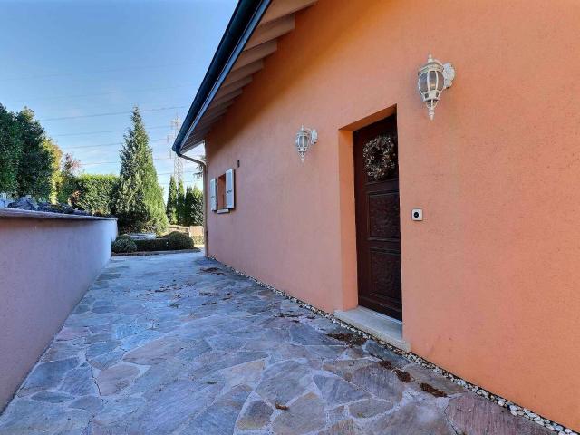 Villa with 7.5 rooms on sale in Villars Ste Croix 163 m² | dreamo. Ch