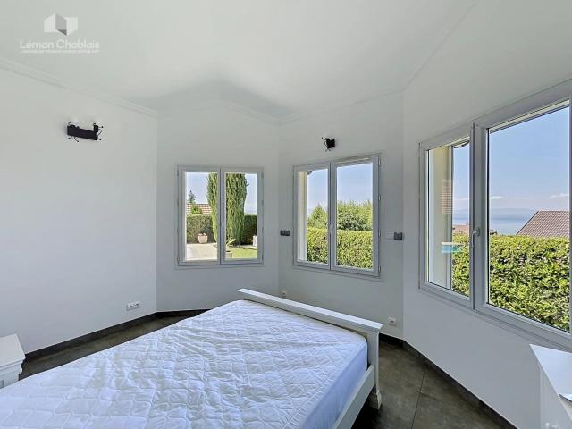 Villa with 7 rooms on sale in Évian les Bains 250 m² | dreamo. Ch