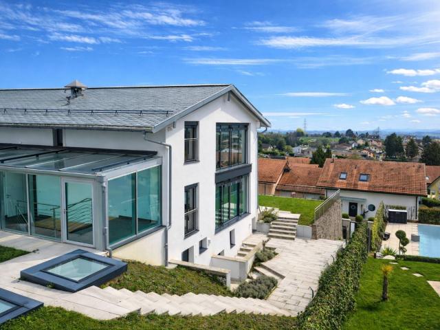 Villa with 8.5 rooms on sale in Villars Ste Croix 800 m² | dreamo. Ch