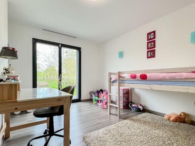 Villa with 8 rooms on sale in L'isle sur le doubs 205 m² | dreamo. Ch